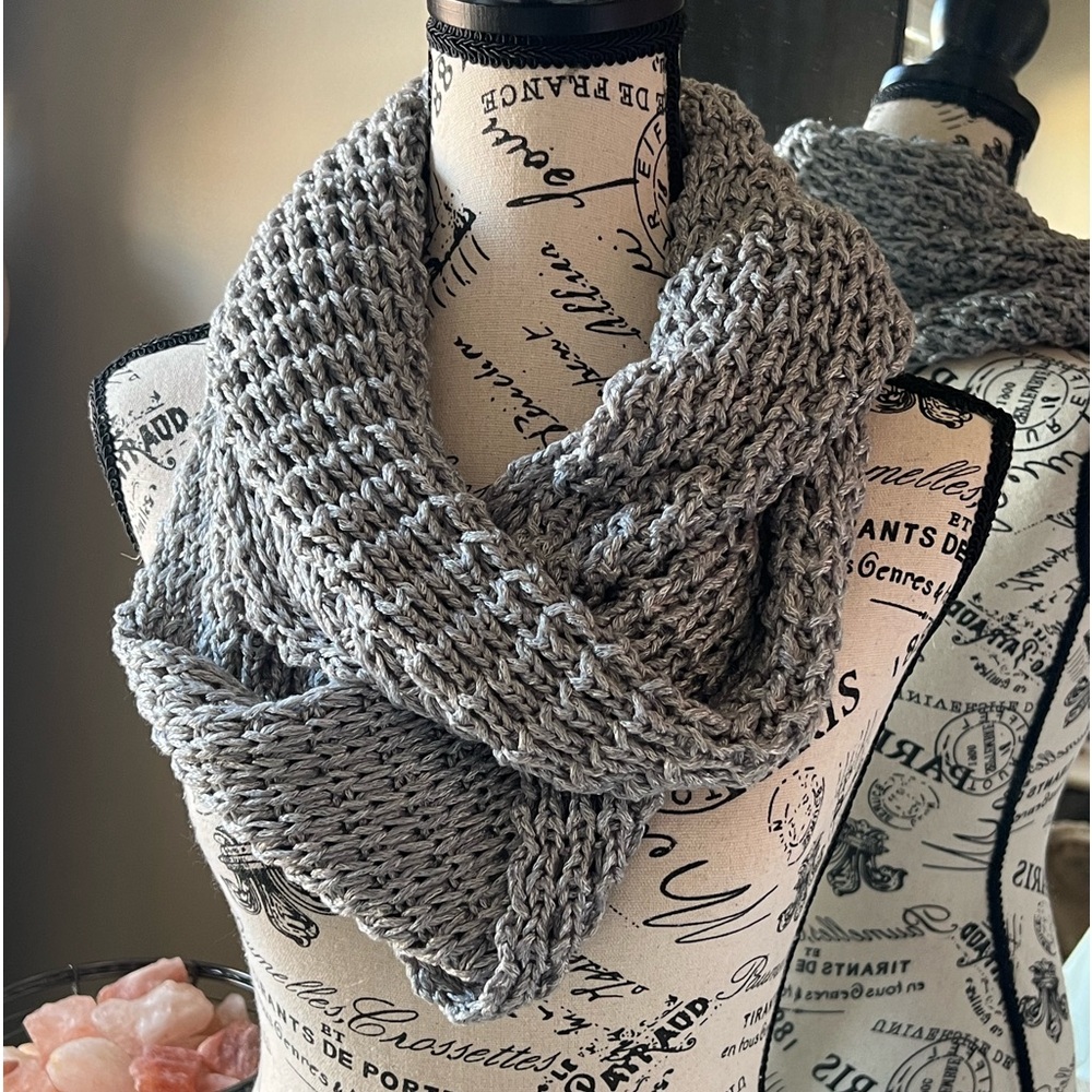 Silver grey infinity scarf chunky